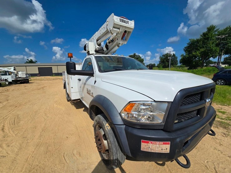 2018-dodge-ram-5500-image-11