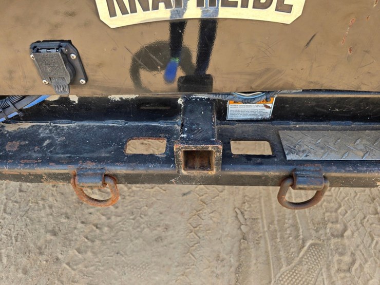 2018-utility-flatbed-image-11
