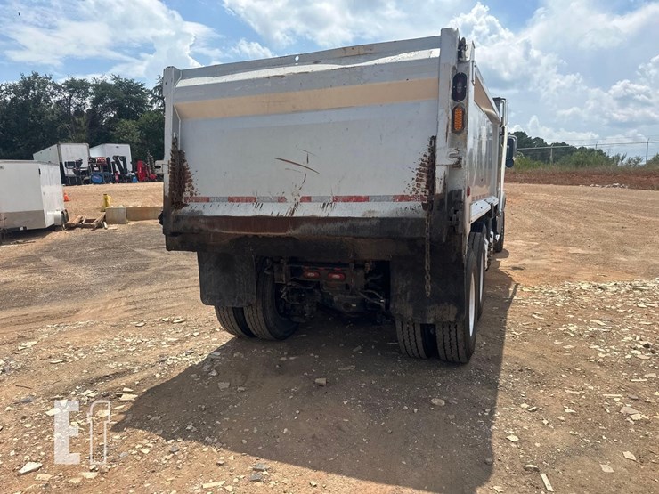 2021-mack-granite-64fr-image-6