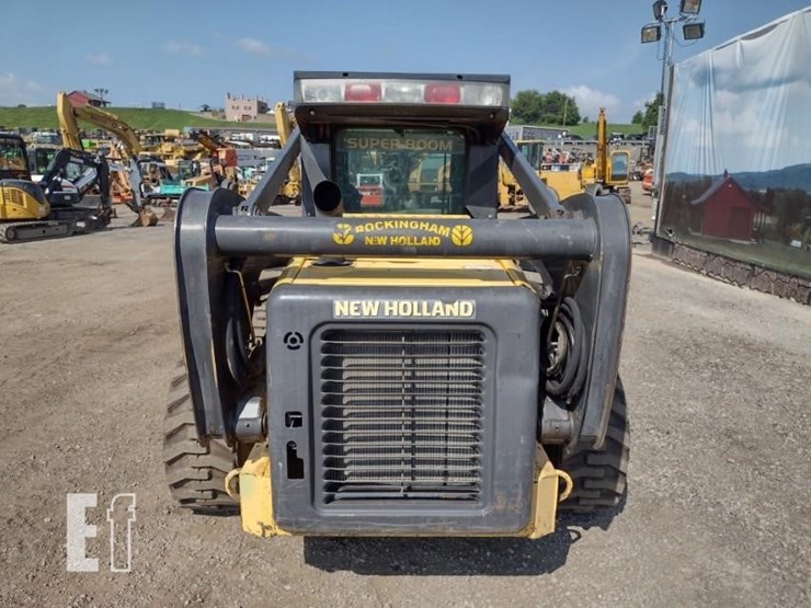 new-holland-l185-image-4