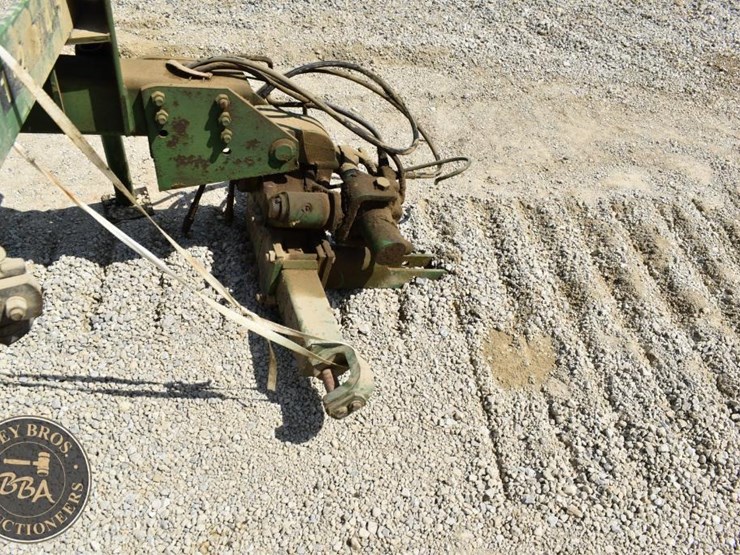 john-deere-2700-image-20