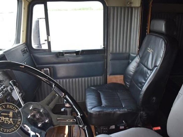 1994-kenworth-t600-image-44