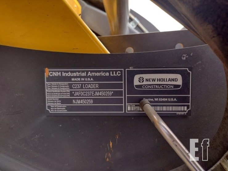 new-holland-c237-image-5