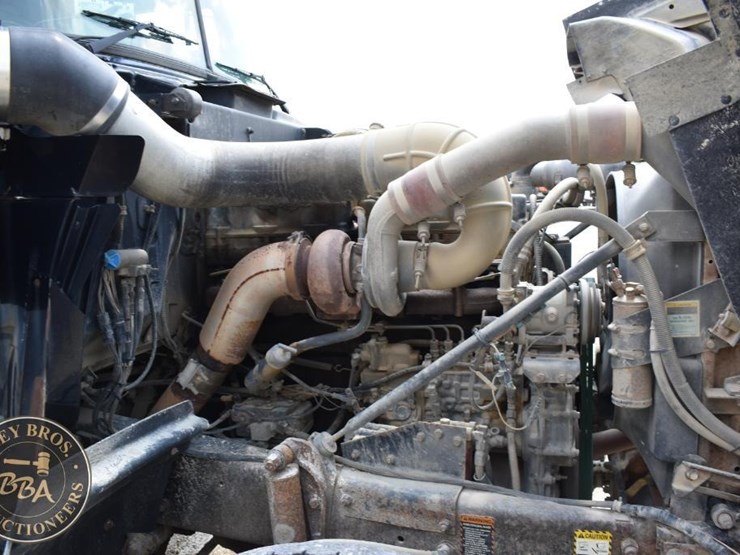 1996-mack-rd688s-image-59