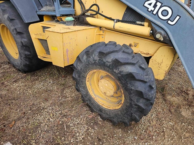 deere-410j-image-8