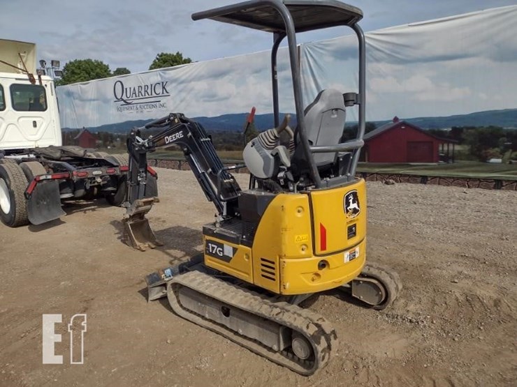 2022-deere-17g-image-47