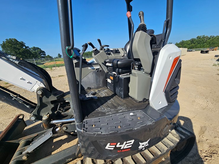 #20718-•-2022-bobcat-e42-excavator-image-25