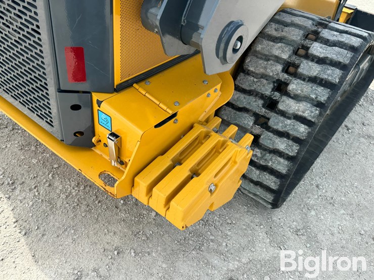 2023-deere-331g-image-15