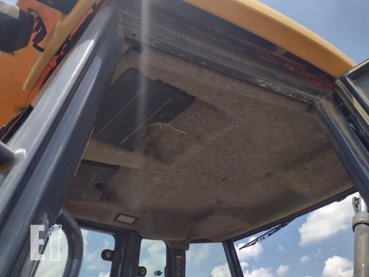 2010-deere-310j-image-14