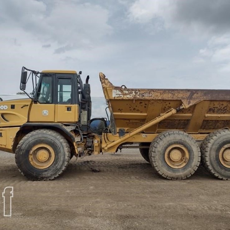 DEERE 300D