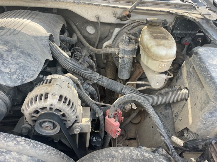 2003-chevrolet-silverado-image-21