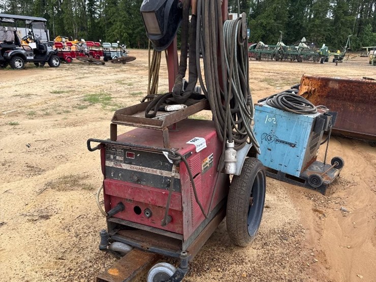 101---lincoln-electric-welder-image-2