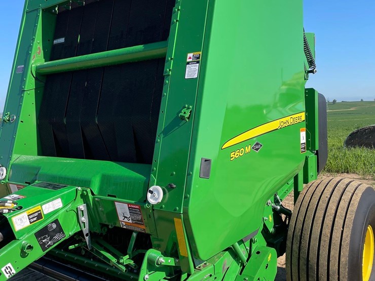 2023-john-deere-560m-image-9
