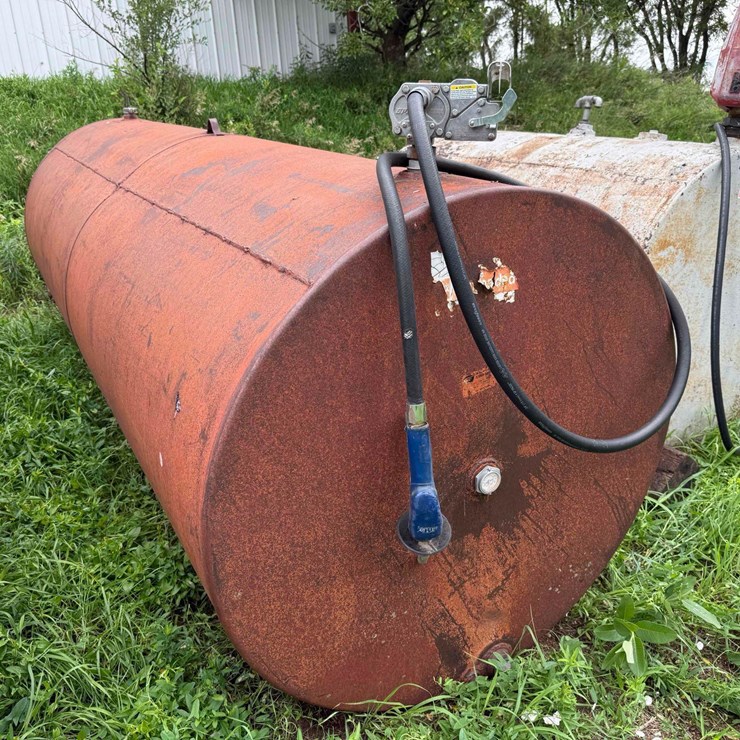 1000 gallon fuel barrel