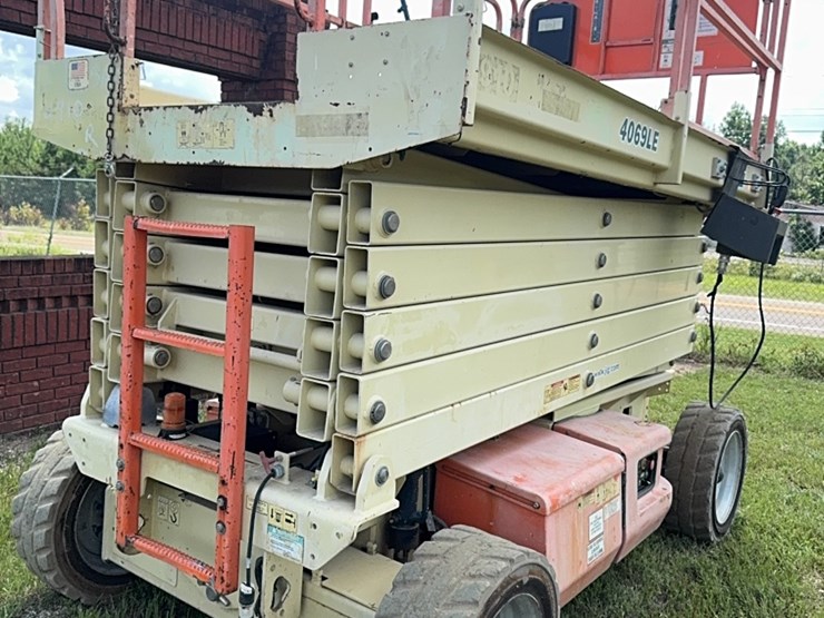 jlg-4069le-image-7