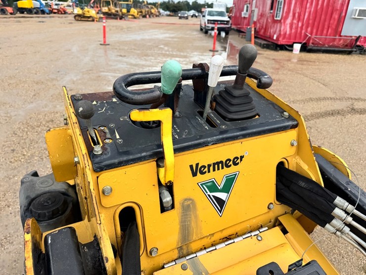#22501-•-2016-vermeer-5725t-compact-loader-image-8