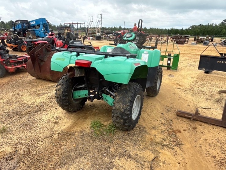 130---2009-artic-cat-550-fuel-injected-4-wheeler-image-4