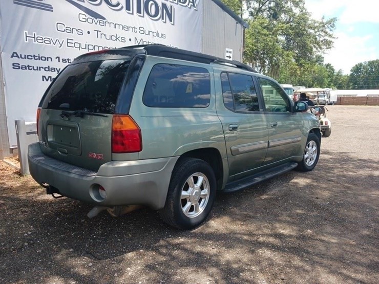 2004-gmc-envoy-image-8
