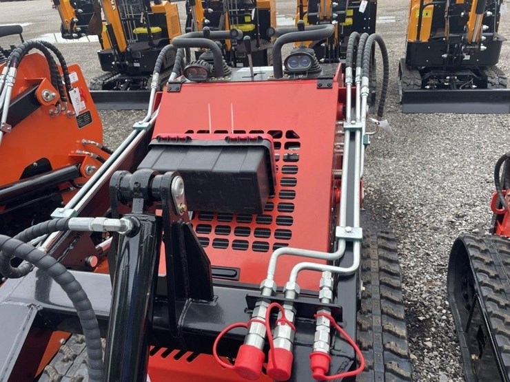 new-mms-skid-steer-loader-image-7