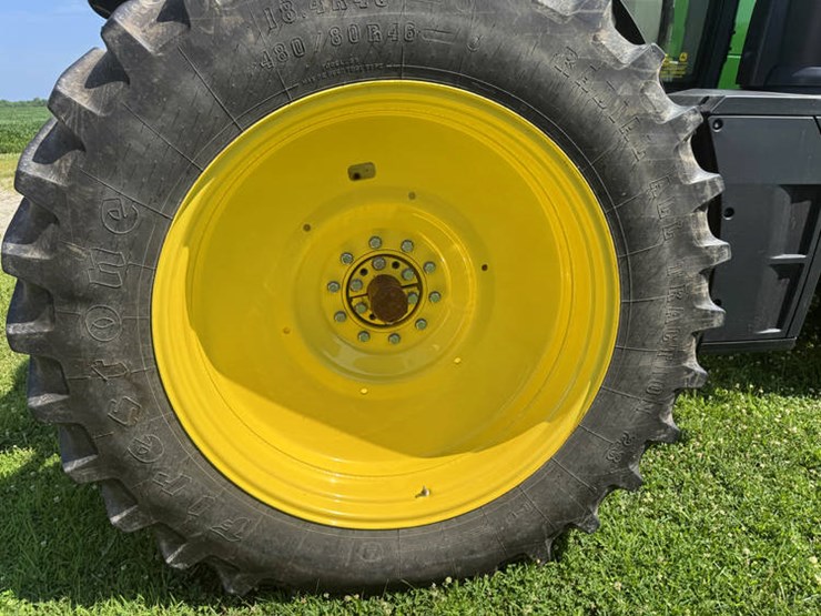 2014-john-deere-8270r-image-18