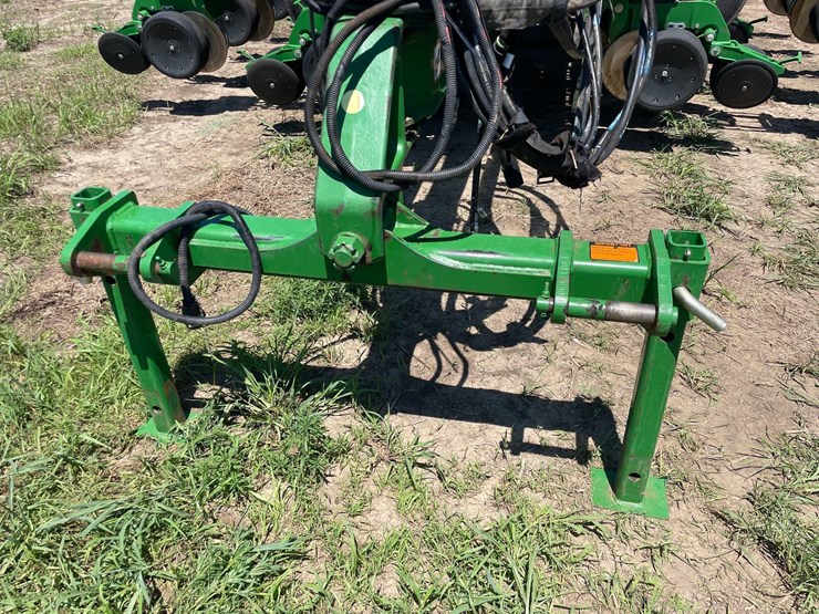 2012-john-deere-1790-image-105