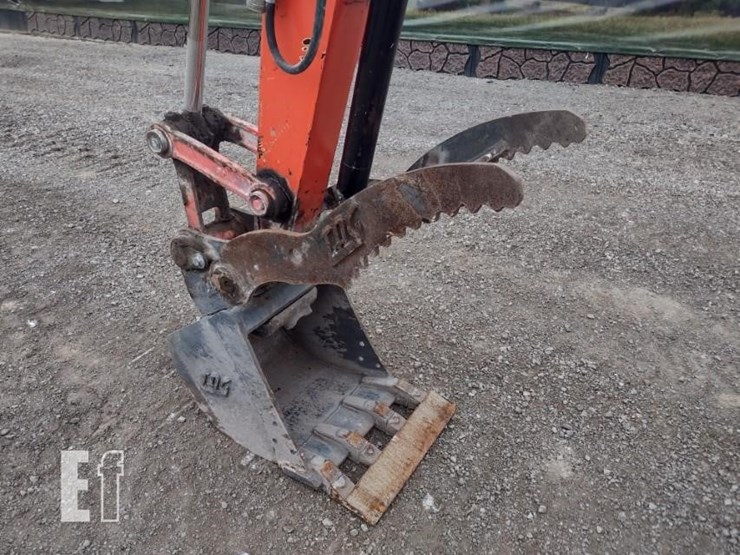 2019-kubota-u55-4-image-16