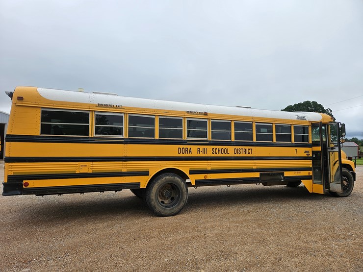 2005-freightliner-fs65-image-31