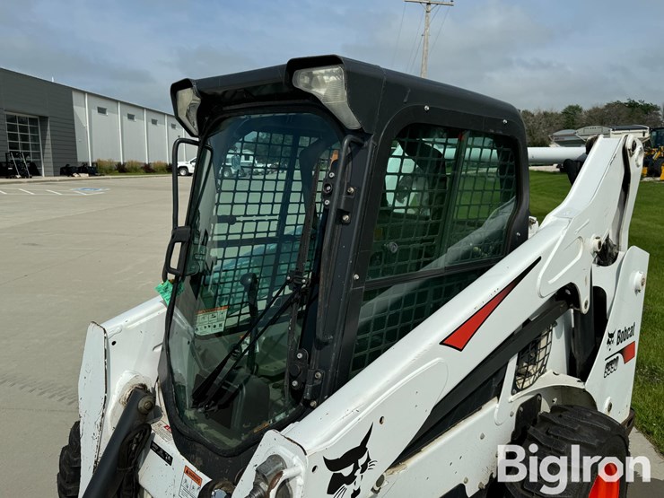 2017-bobcat-s590-image-12