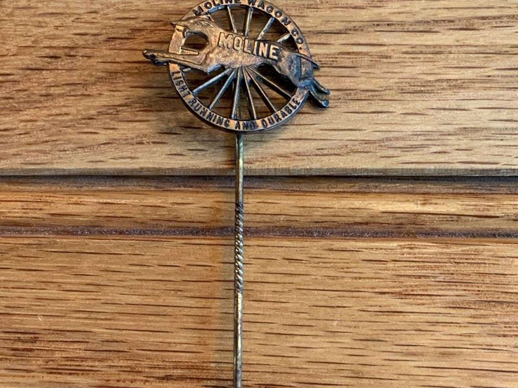 moline-wagon-co.-straight-pin-image-1