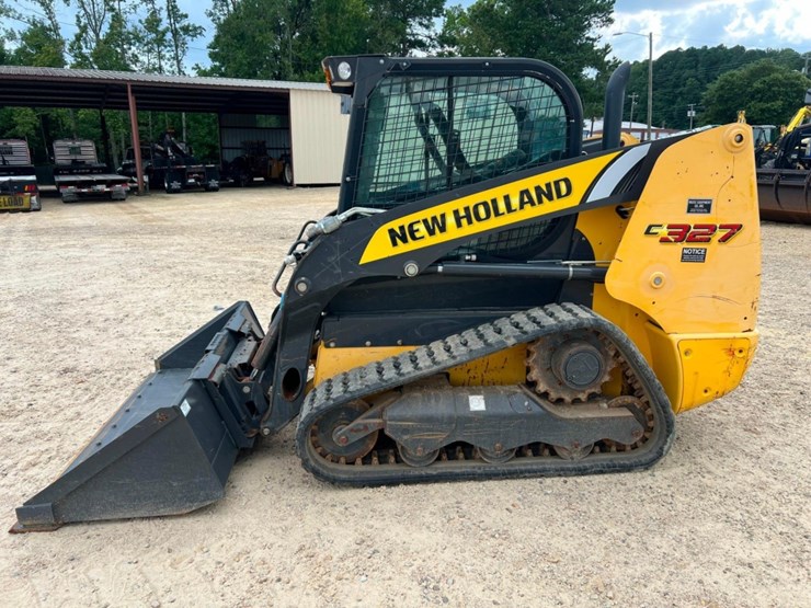 2021-new-holland-c327-image-8
