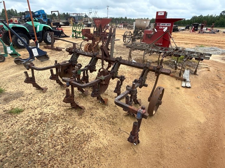 114---2---row-cultivator-tool-bar-image-4