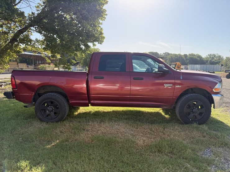 2012-dodge-ram-2500-image-12