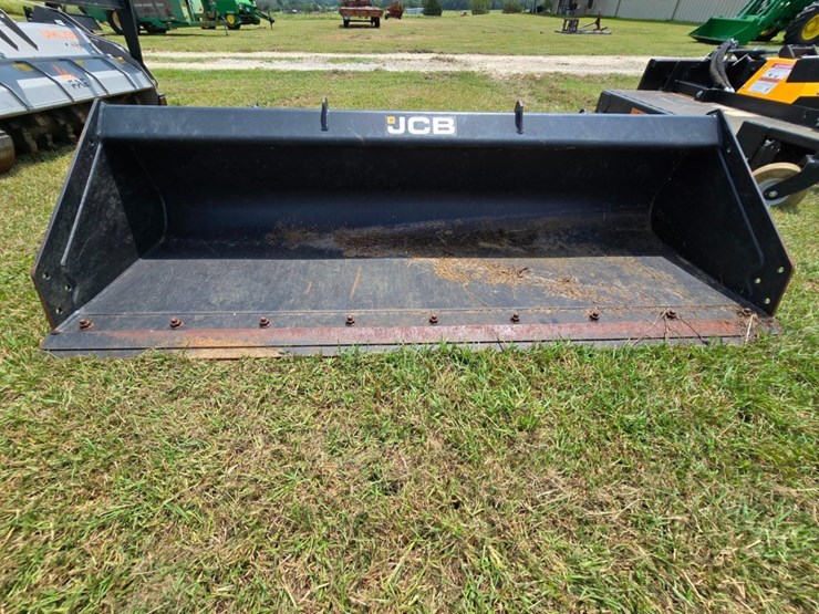2022-jcb-3ts-8t-image-38