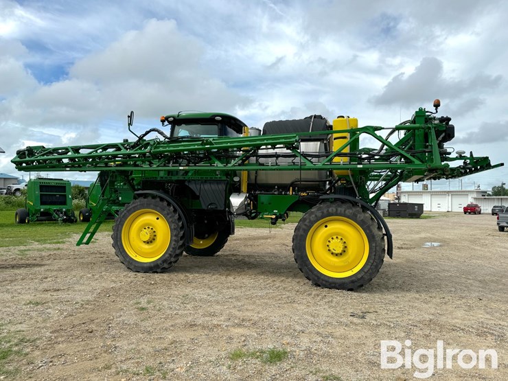 2021-john-deere-r4044-image-8