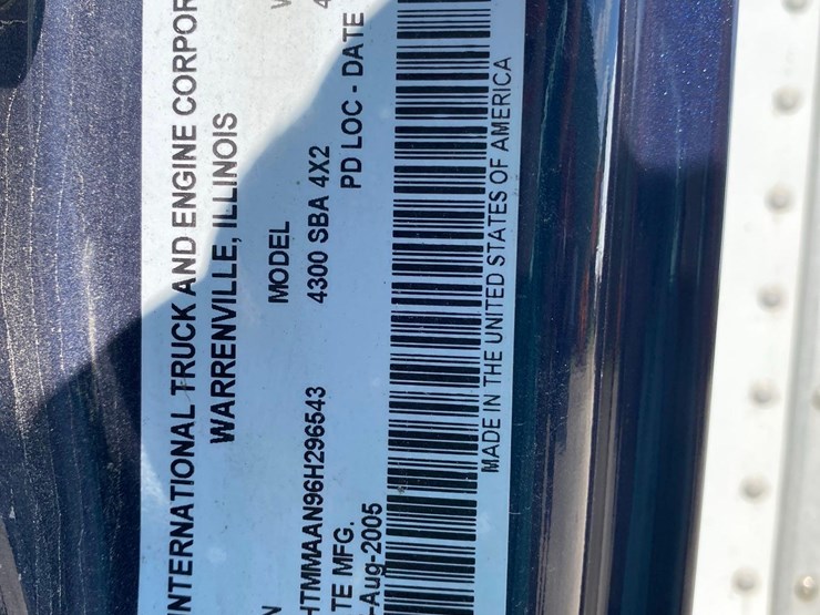 2006-international-durastar-4300-image-48