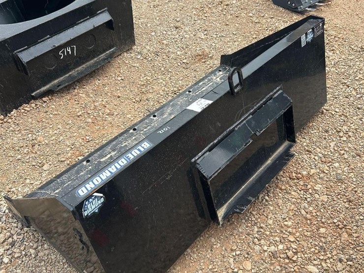 blue-diamond-60in-mini-skid-steer-bucket-image-2