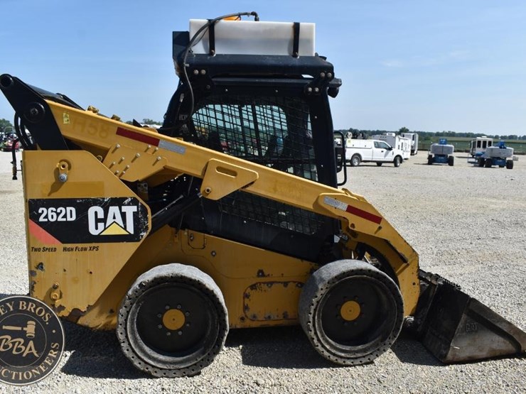 2018-caterpillar-262d-image-23