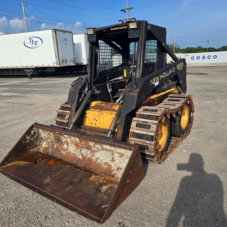 NEW HOLLAND LX665 TURBO