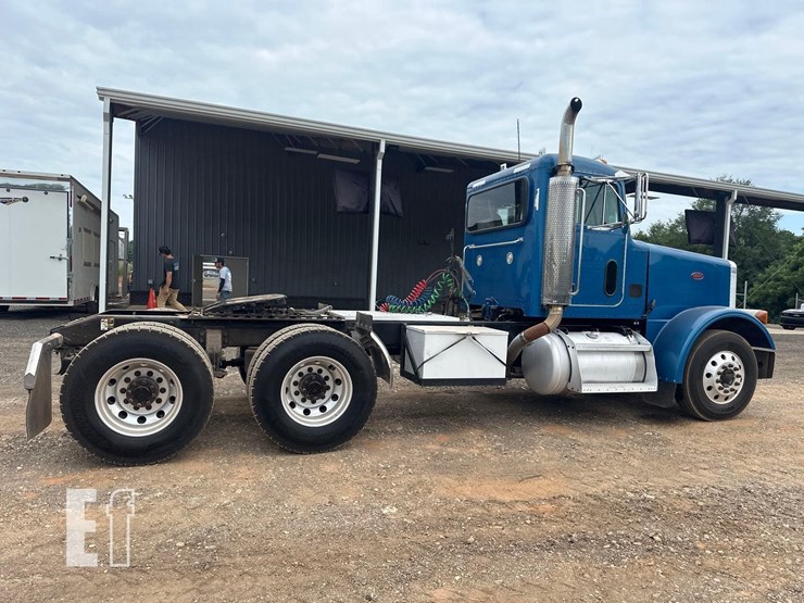 2001-peterbilt-378-image-4