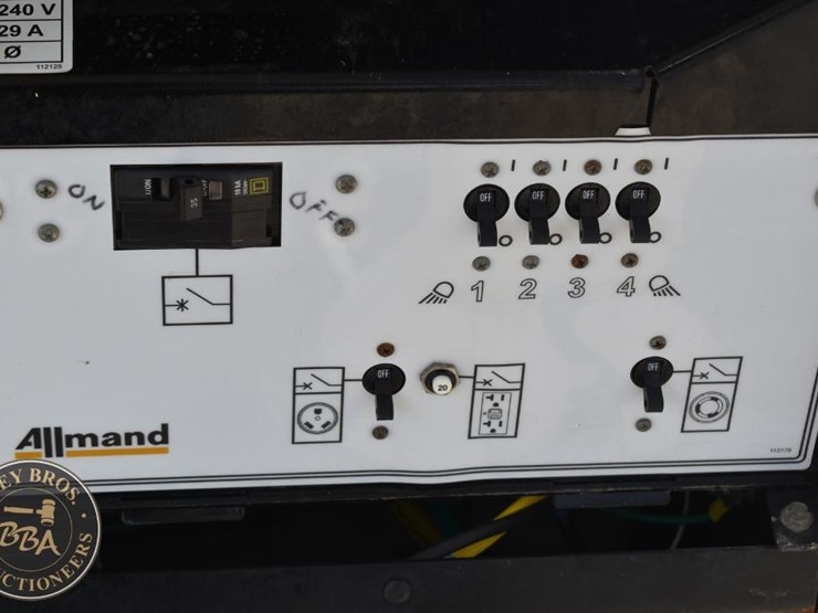 2019-allmand-bros-night-lite-v-series-image-25