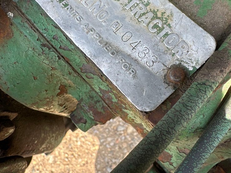 john-deere-b-image-11