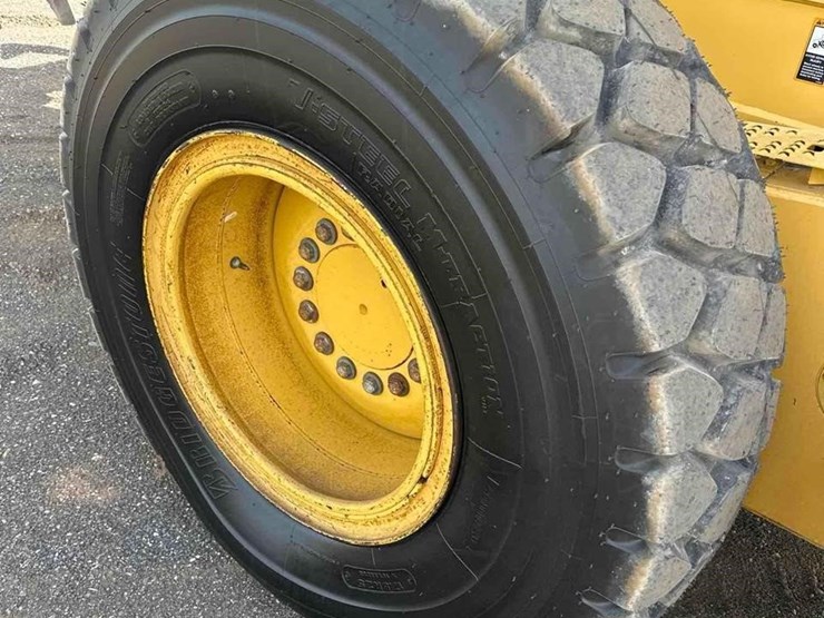 2014-deere-772gp-image-43