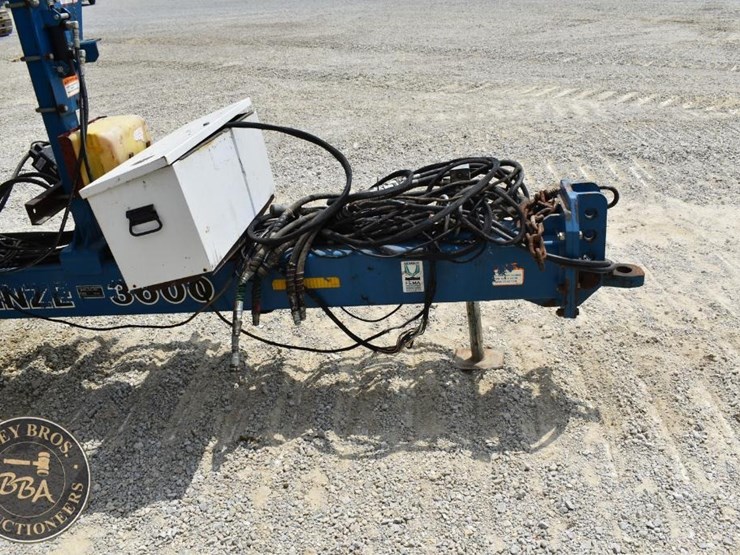 2005-kinze-3600-image-18