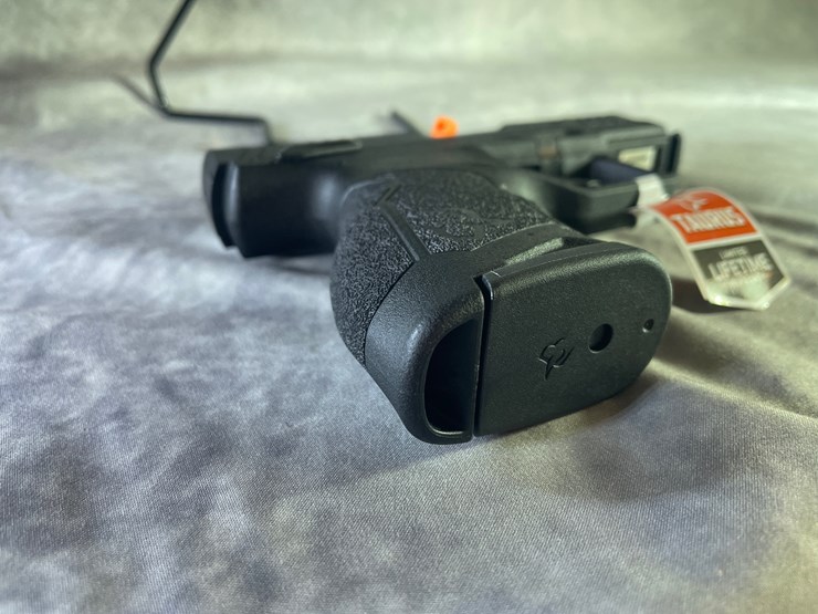 #4387-•-taurus-tx-22-compact-22-lr-pistol,-sn:-1tj062099-image-5