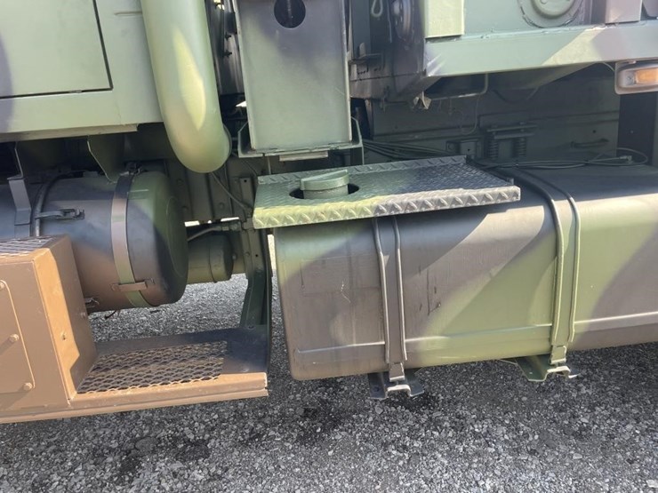 1983-am-general-m923a1-image-44