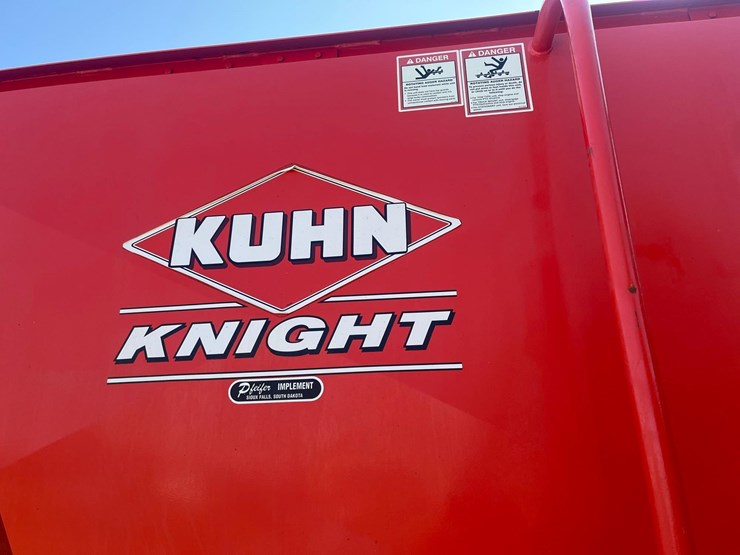 2016-kuhn-knight-ra142-image-16
