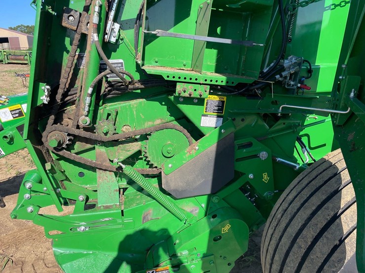 2023-john-deere-560m-image-33