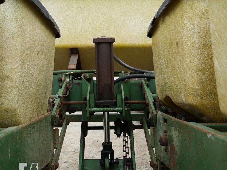 john-deere-7000-image-8