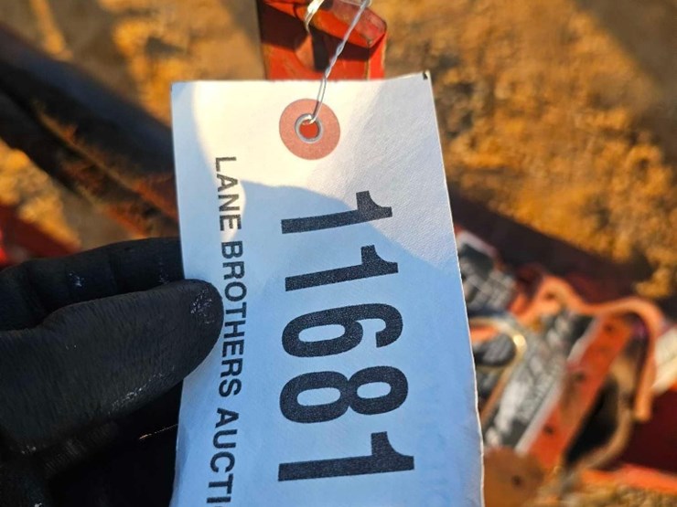 new-holland-575-image-7