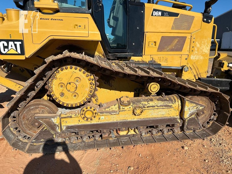 2018-caterpillar-d6n-xl-image-32